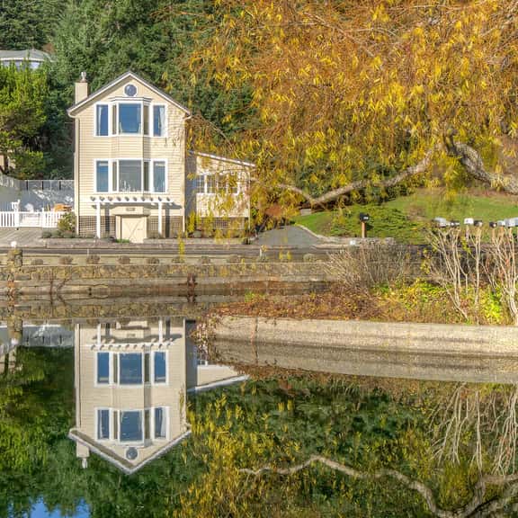 Newhall House - Image 1